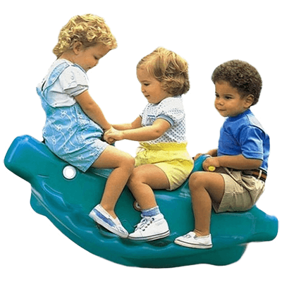 Niños en sube y baja